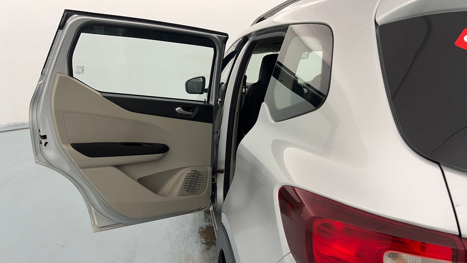 Used 2020 Renault Triber RXZ Petrol Manual interior LEFT REAR DOOR OPEN VIEW