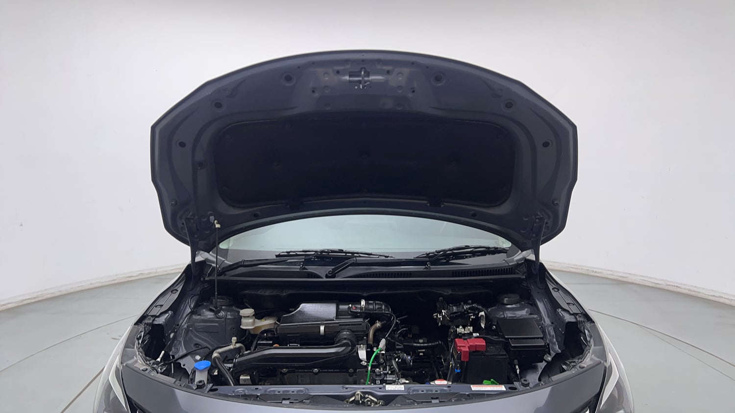 Used 2025 Maruti Suzuki Baleno Zeta MT Petrol Manual engine ENGINE & BONNET OPEN FRONT VIEW