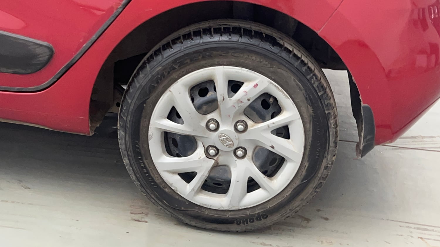 Used 2017 Hyundai Grand i10 Sportz 1.2 Kappa VTVT Petrol Manual tyres LEFT REAR TYRE RIM VIEW