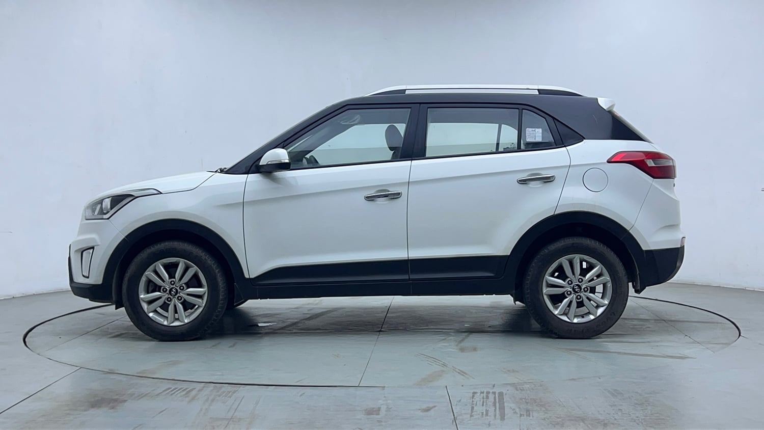 Used 2016 Hyundai Creta 1.6 SX Plus Petrol Petrol Manual exterior LEFT SIDE VIEW