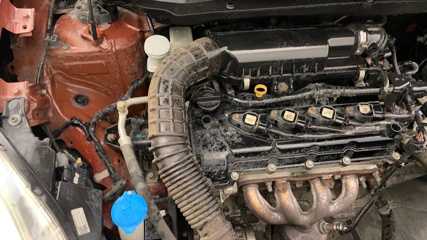 Used 2017 Maruti Suzuki Dzire ZXi AMT Petrol Automatic engine ENGINE RIGHT SIDE VIEW