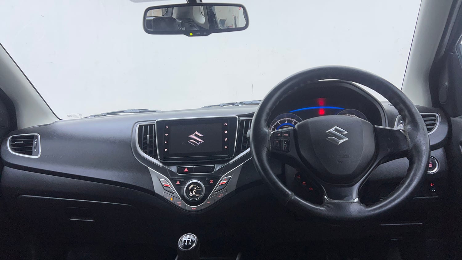 Used 2021 Maruti Suzuki Baleno Zeta Petrol Manual interior DASHBOARD VIEW
