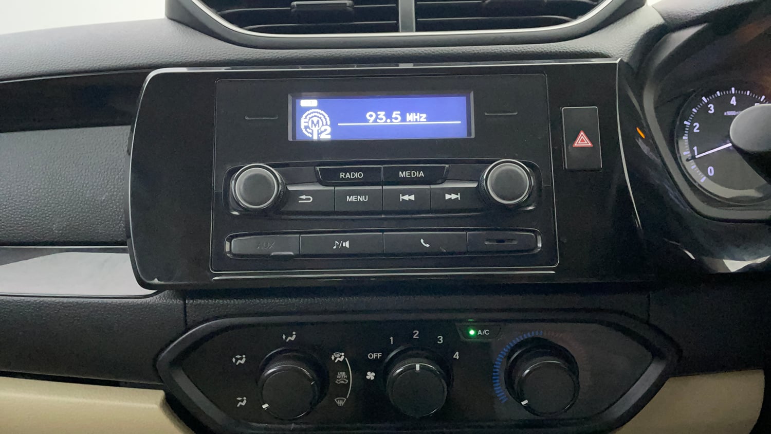 Used 2018 Honda Amaze 1.2 S CVT Petrol Petrol Automatic interior MUSIC SYSTEM & AC CONTROL VIEW