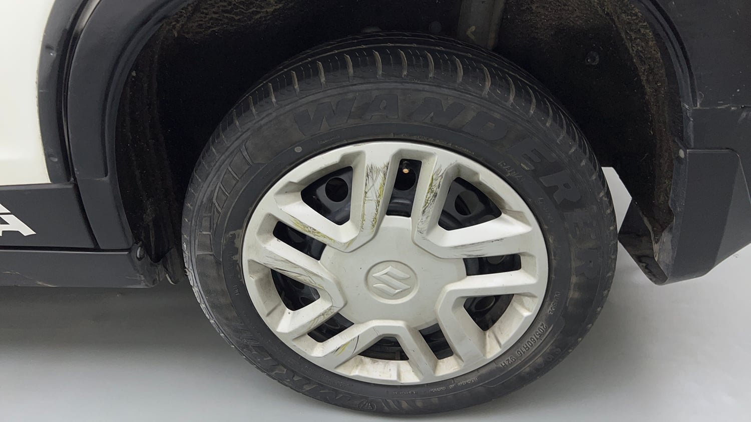 Used 2019 Maruti Suzuki Vitara Brezza [2016-2020] VDi Diesel Manual tyres LEFT REAR TYRE RIM VIEW