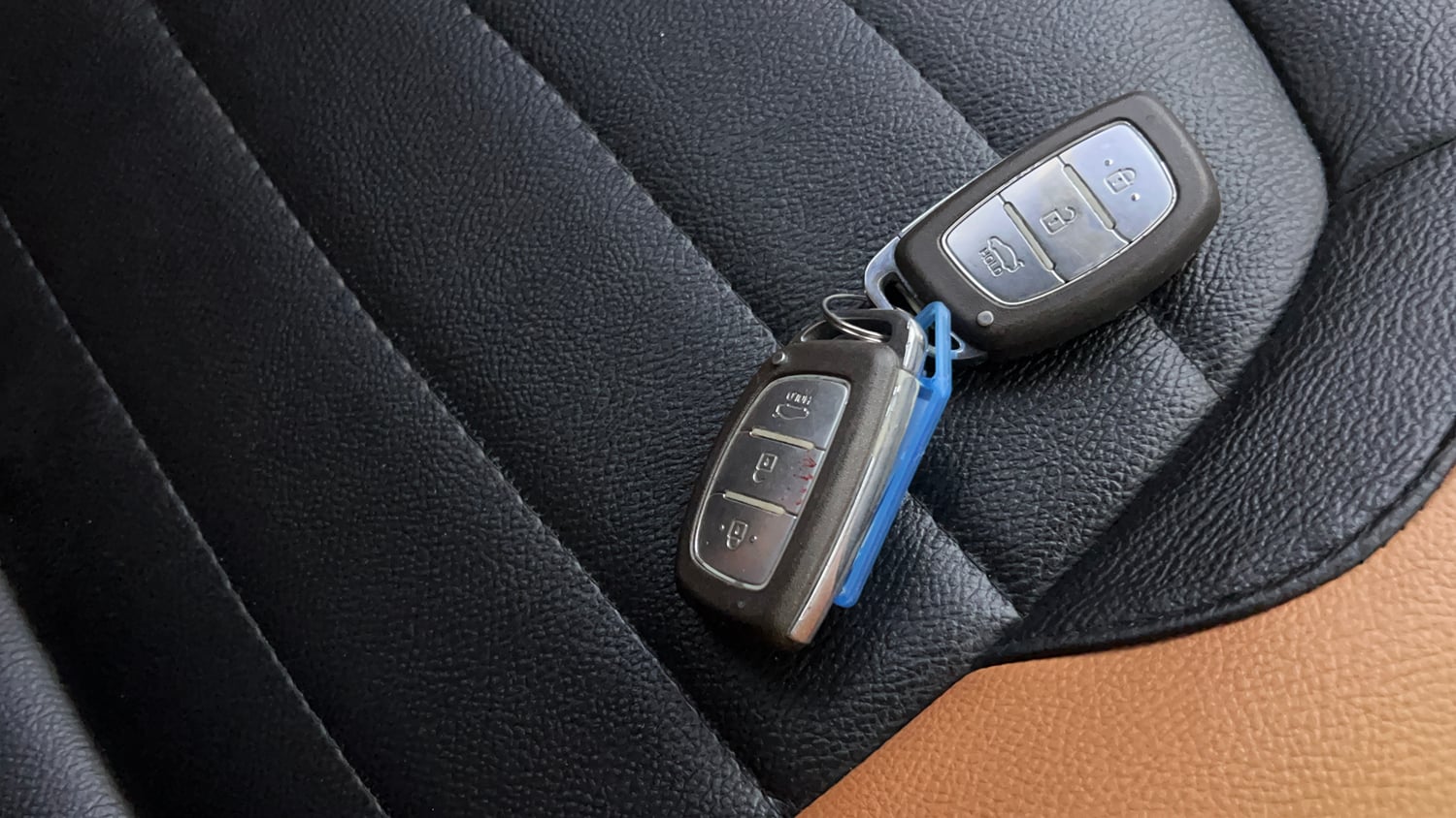 Used 2014 Hyundai Grand i10 Sportz 1.2 Kappa VTVT Petrol Manual extra CAR KEY VIEW