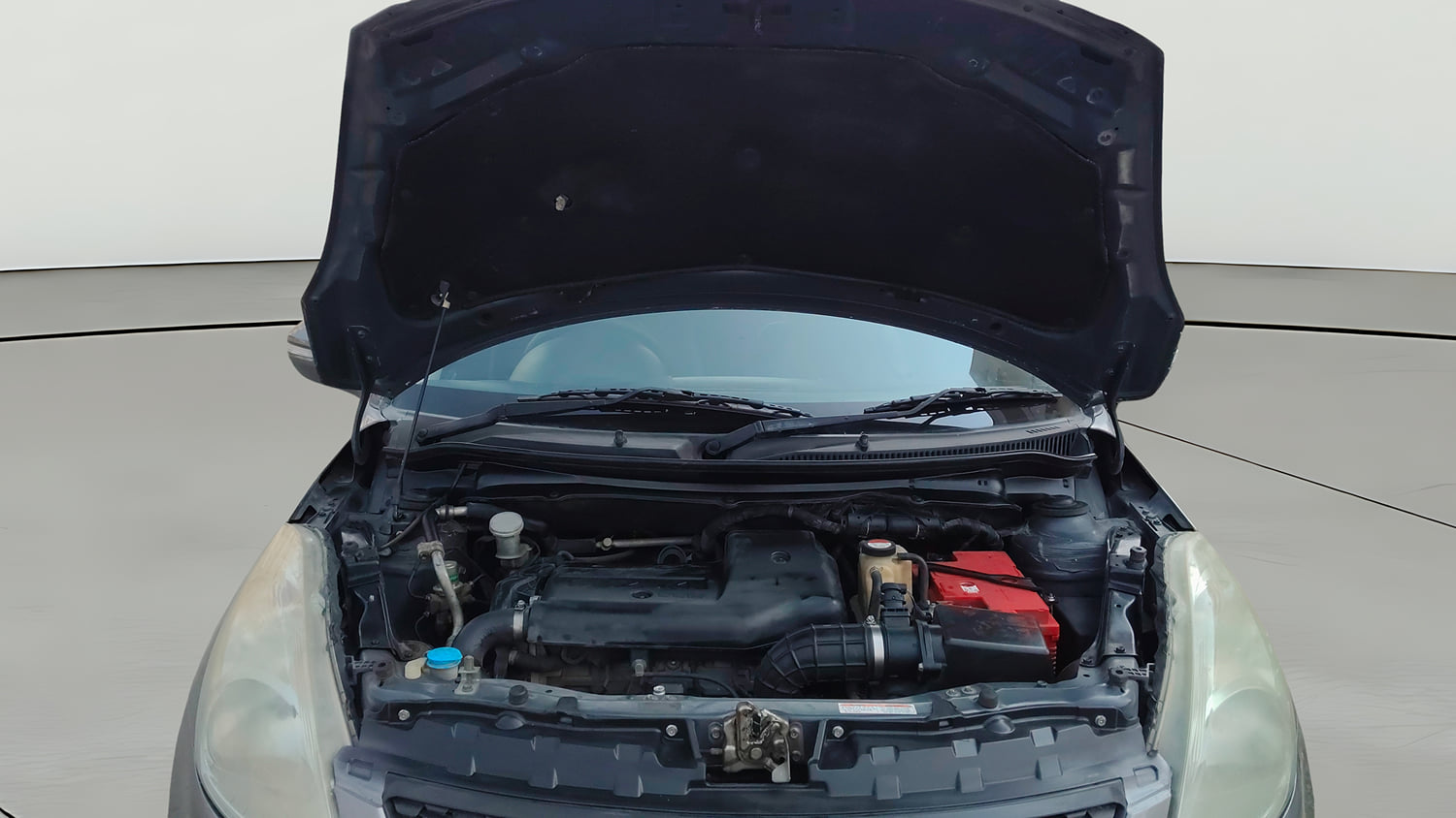 Used 2013 Maruti Suzuki Swift VDi Diesel Manual engine ENGINE & BONNET OPEN FRONT VIEW