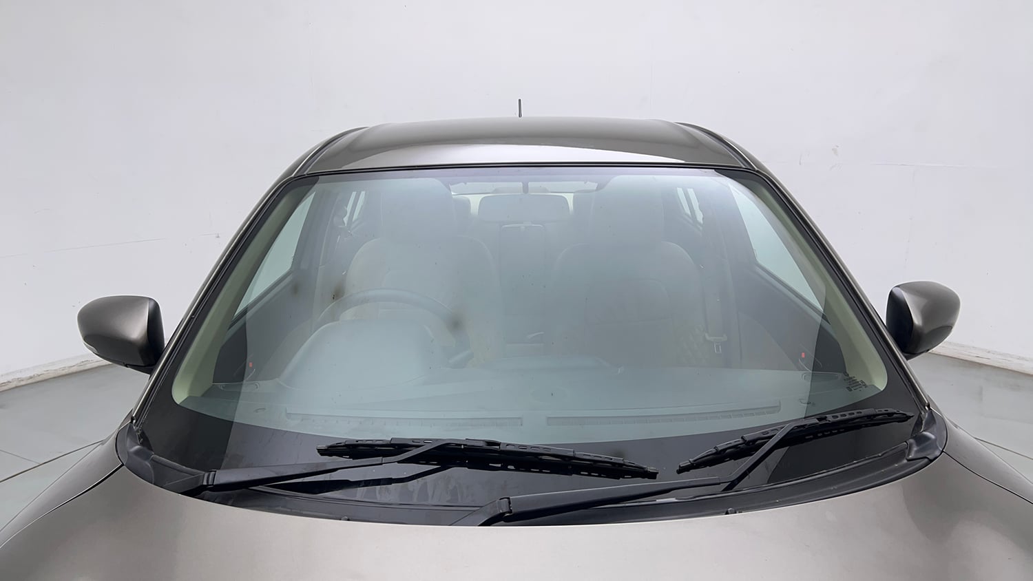 Used 2022 Maruti Suzuki Dzire VXi Petrol Manual exterior FRONT WINDSHIELD VIEW