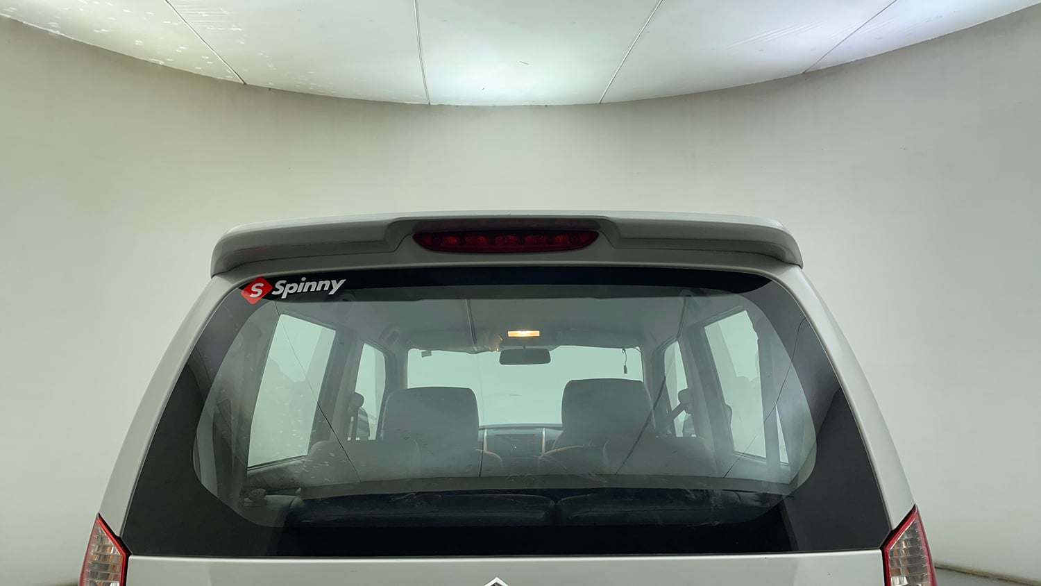 Used 2012 Maruti Suzuki Wagon R LXi Petrol Manual exterior BACK WINDSHIELD VIEW