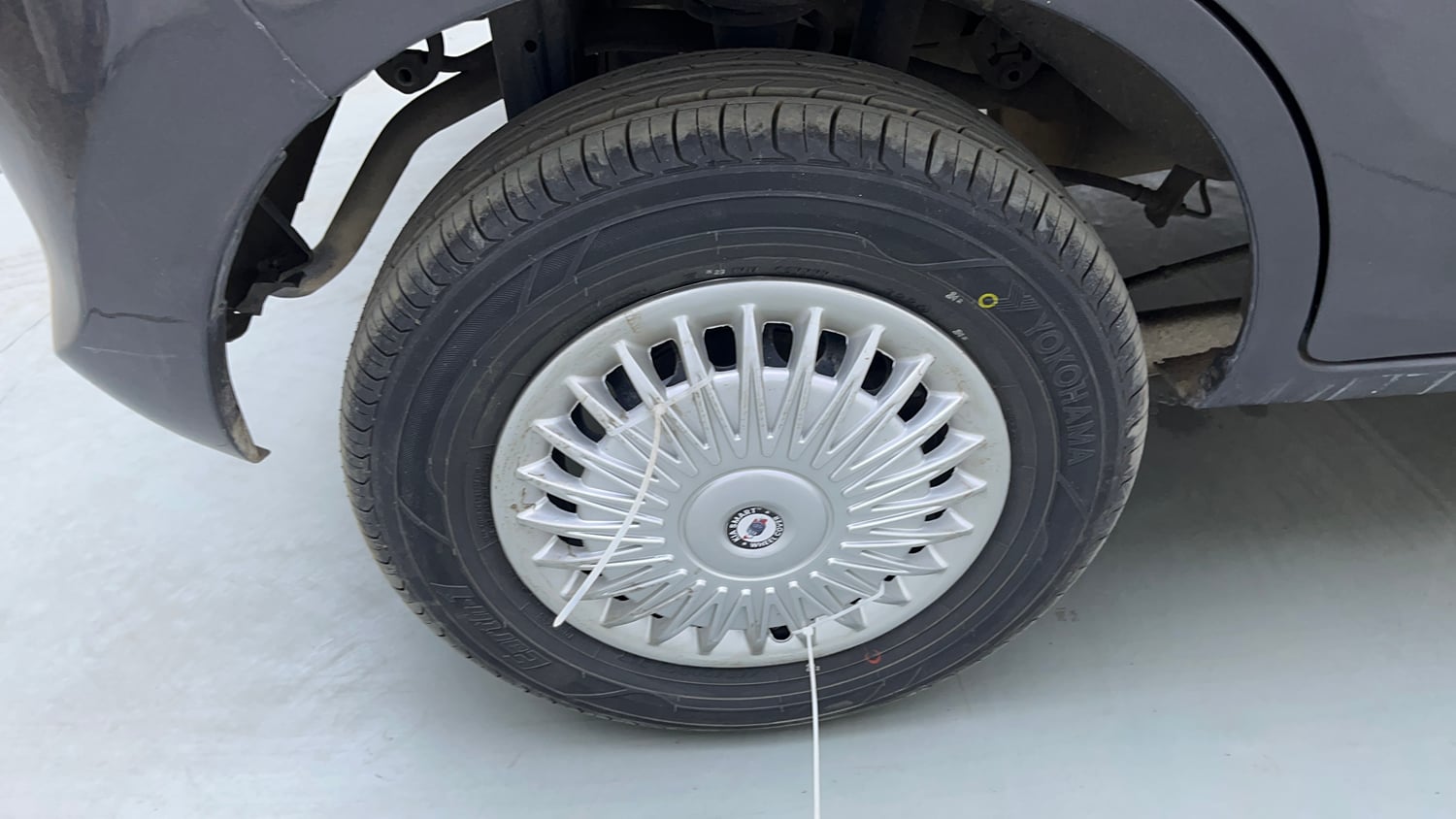 Used 2019 Maruti Suzuki Alto 800 VXi (O) Petrol Manual tyres RIGHT REAR TYRE RIM VIEW