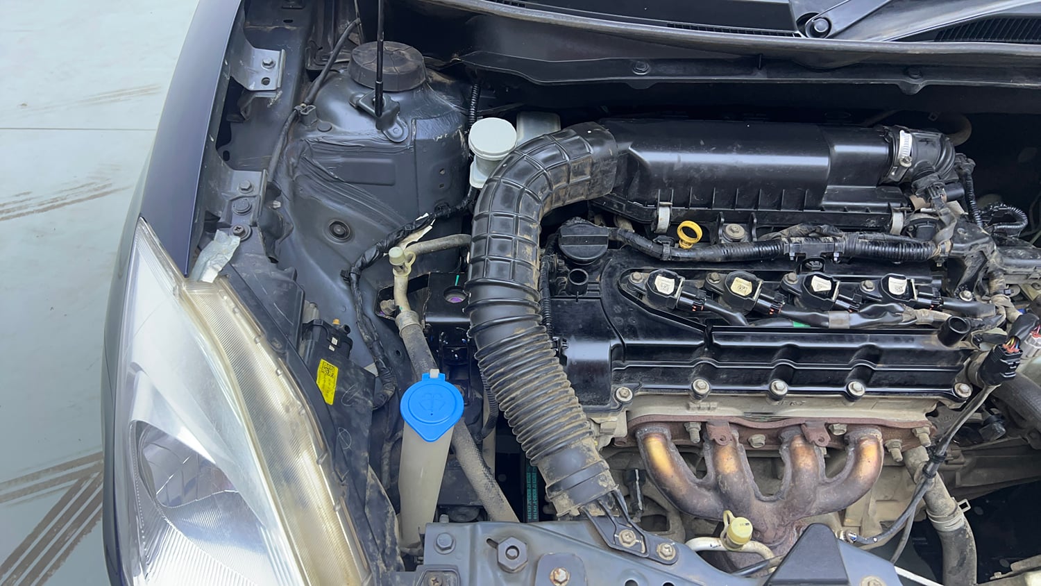 Used 2019 Maruti Suzuki Swift VXi AMT Petrol Automatic engine ENGINE RIGHT SIDE VIEW