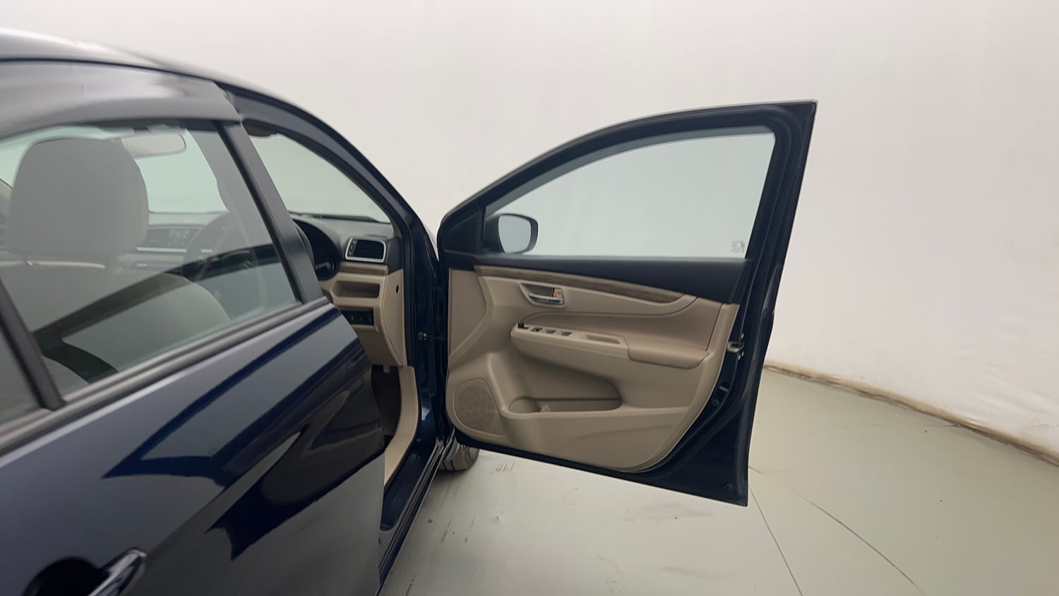 Used 2022 Maruti Suzuki Ciaz Delta 1.5 Petrol Manual interior RIGHT FRONT DOOR OPEN VIEW