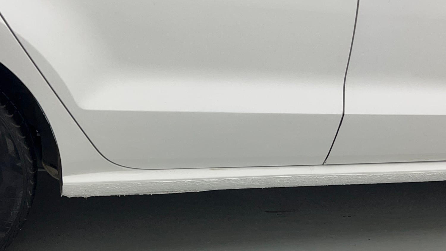 Used 2019 Volkswagen Ameo  1.0 Trendline Petrol + CNG(Outside Fitted) Petrol+cng Manual dents MINOR DENT
