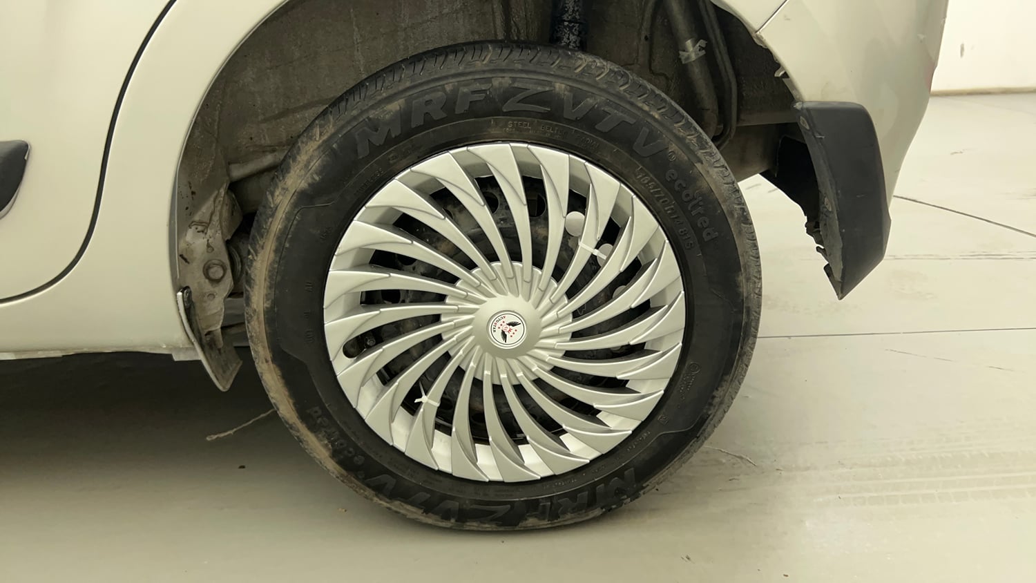 Used 2023 Maruti Suzuki Wagon R VXI 1.0 CNG Cng Manual tyres LEFT REAR TYRE RIM VIEW