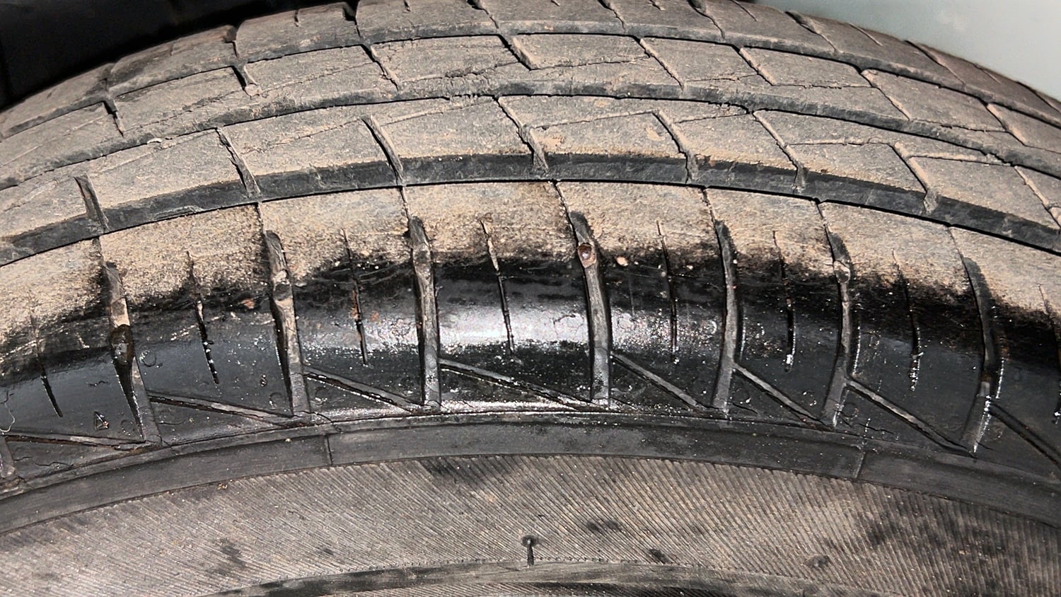 Used 2020 Maruti Suzuki Alto 800 Vxi Plus Petrol Manual tyres LEFT REAR TYRE TREAD VIEW