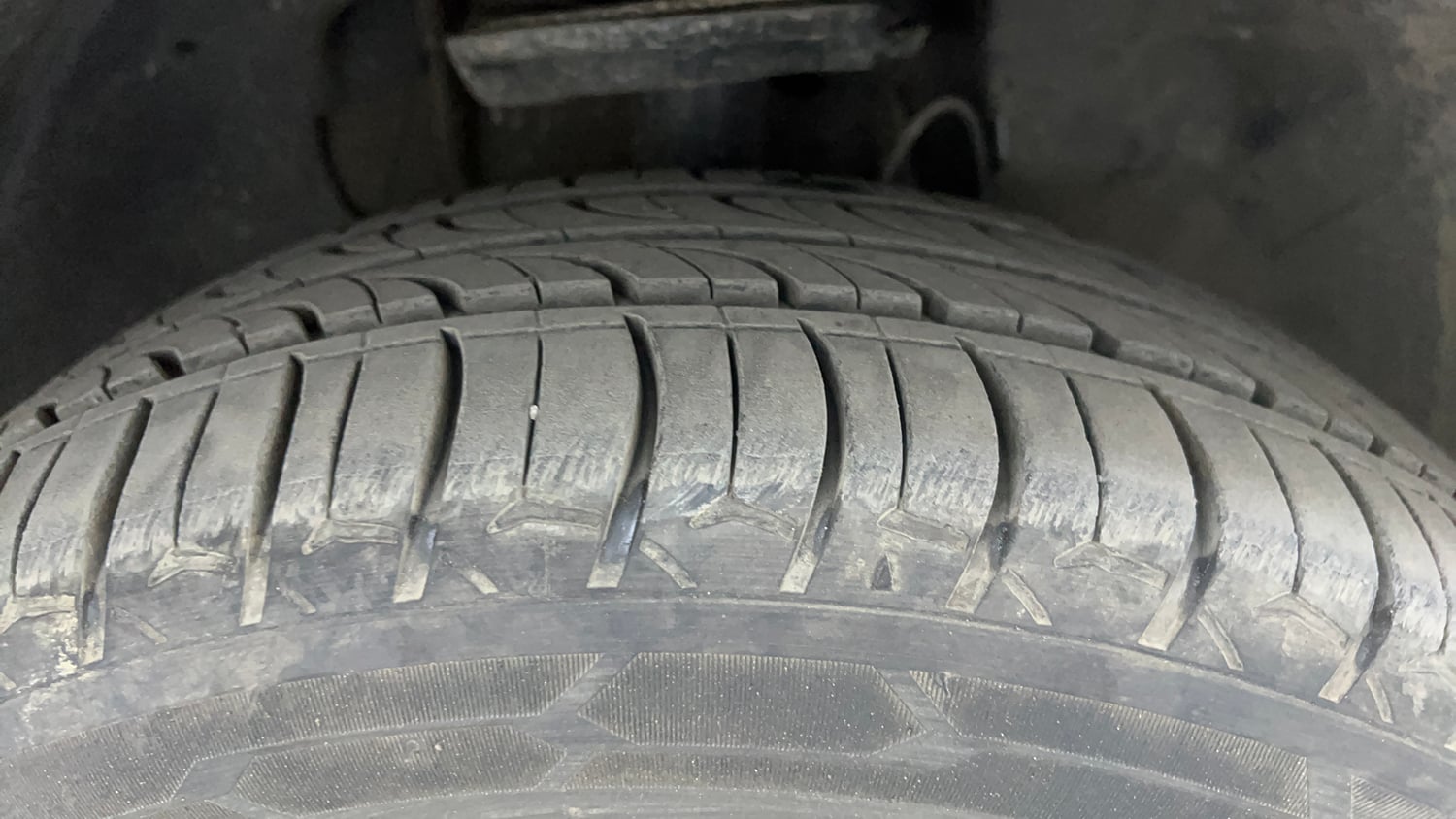 Used 2021 Tata Tigor XZ Plus Petrol Manual tyres RIGHT FRONT TYRE TREAD VIEW