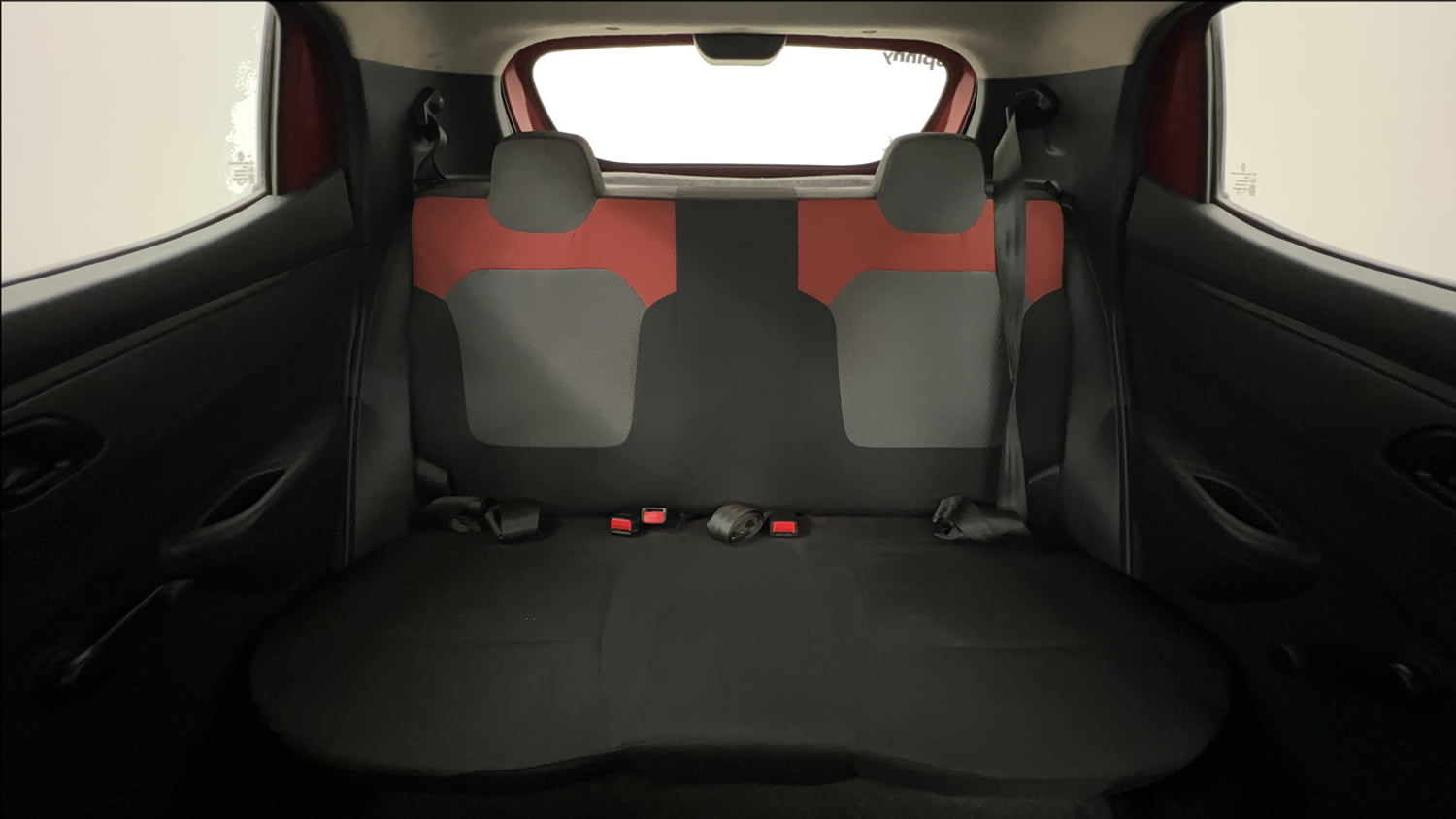 Used 2016 Renault Kwid RXT Petrol Manual interior REAR SEAT CONDITION VIEW