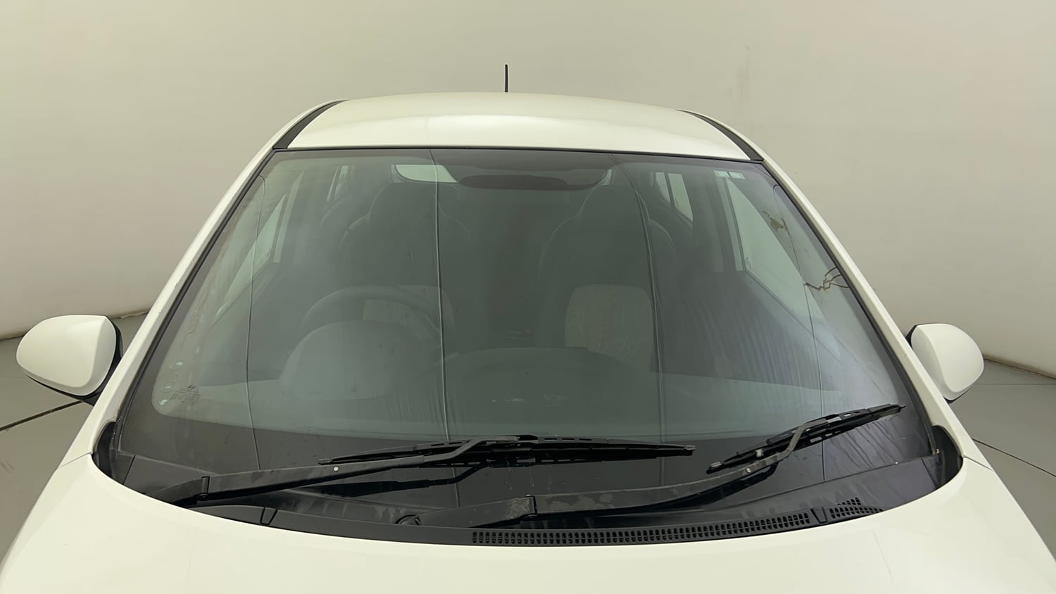 Used 2015 Hyundai Grand i10 Magna 1.2 Kappa VTVT Petrol Manual exterior FRONT WINDSHIELD VIEW