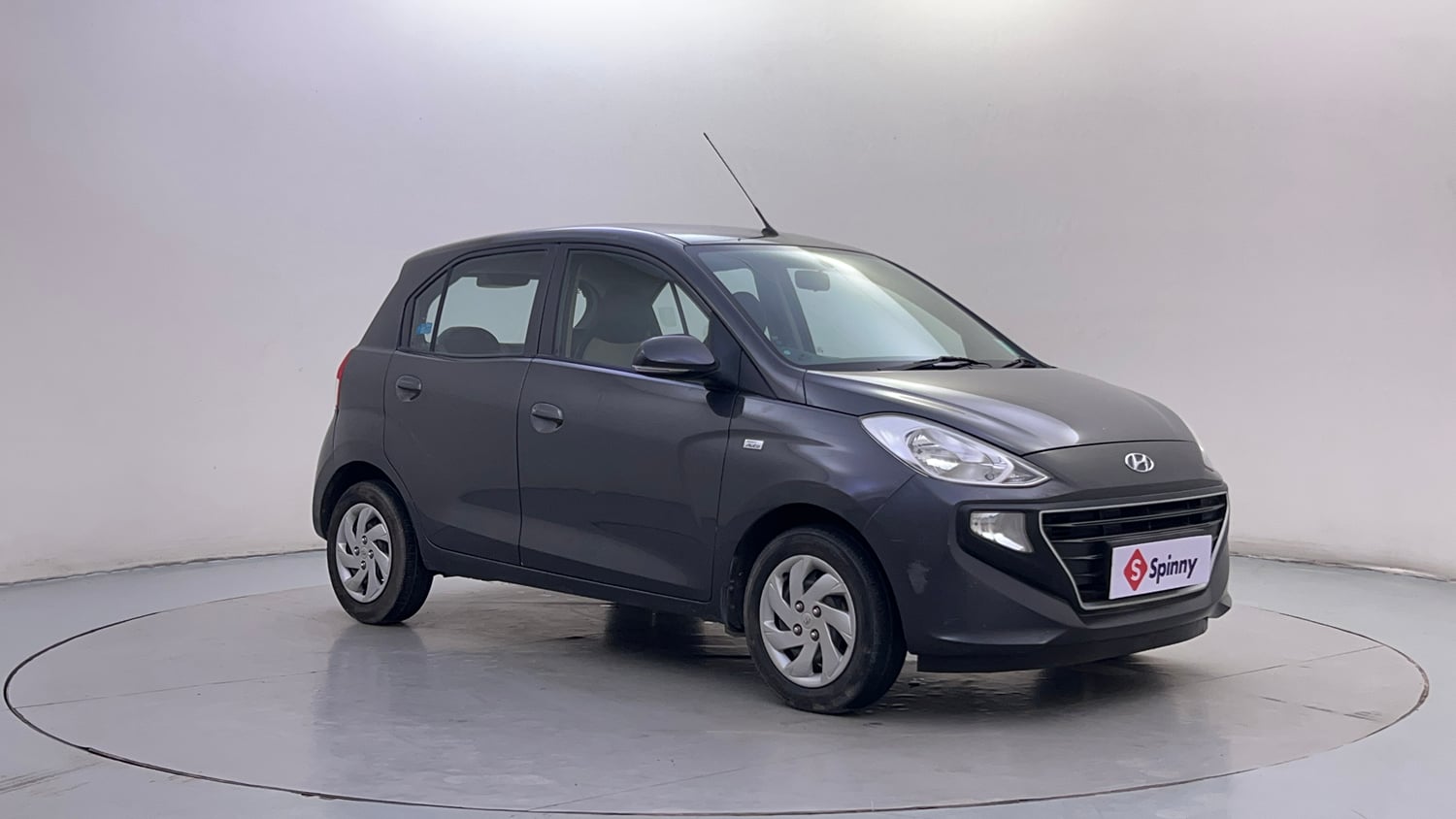 Used 2020 Hyundai Santro Sportz AMT Petrol Automatic exterior RIGHT FRONT CORNER VIEW