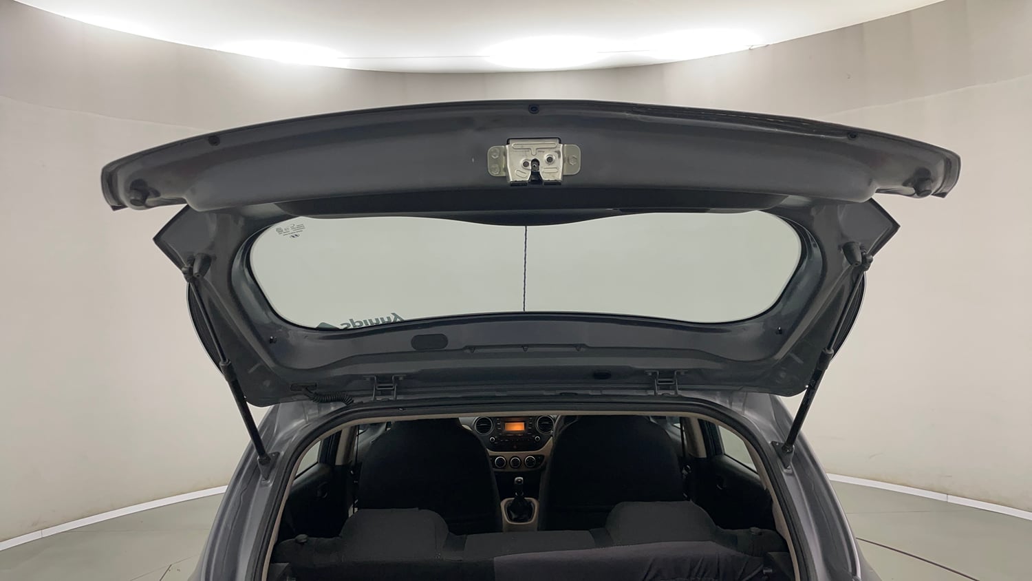 Used 2018 Hyundai Grand i10 Magna 1.2 Kappa VTVT Petrol Manual interior DICKY DOOR OPEN VIEW