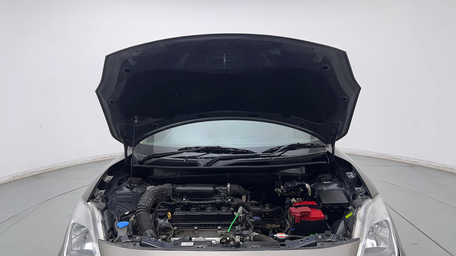 Used 2022 Maruti Suzuki Dzire VXi Petrol Manual engine ENGINE & BONNET OPEN FRONT VIEW