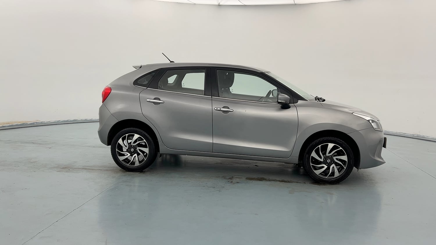 Used 2020 Maruti Suzuki Baleno Zeta Petrol Manual exterior RIGHT SIDE VIEW