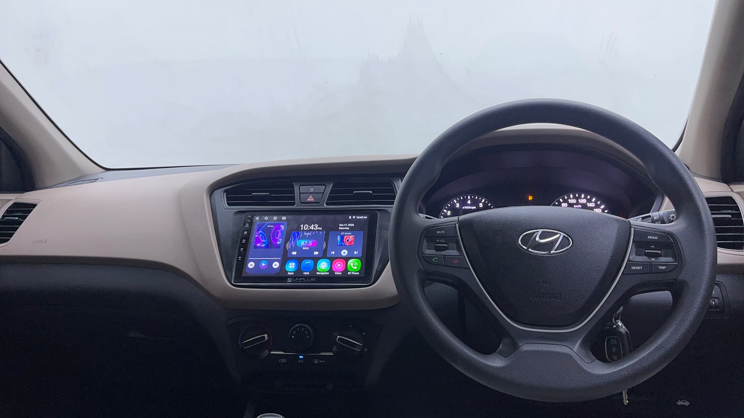Used 2017 Hyundai Elite i20 Sportz 1.2 Petrol Manual interior DASHBOARD VIEW