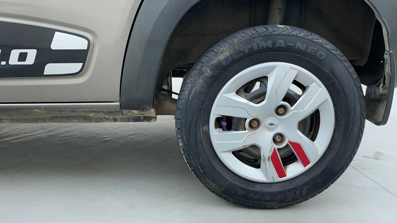 Used 2017 Renault Kwid 1.0 RXT Petrol Manual tyres LEFT REAR TYRE RIM VIEW