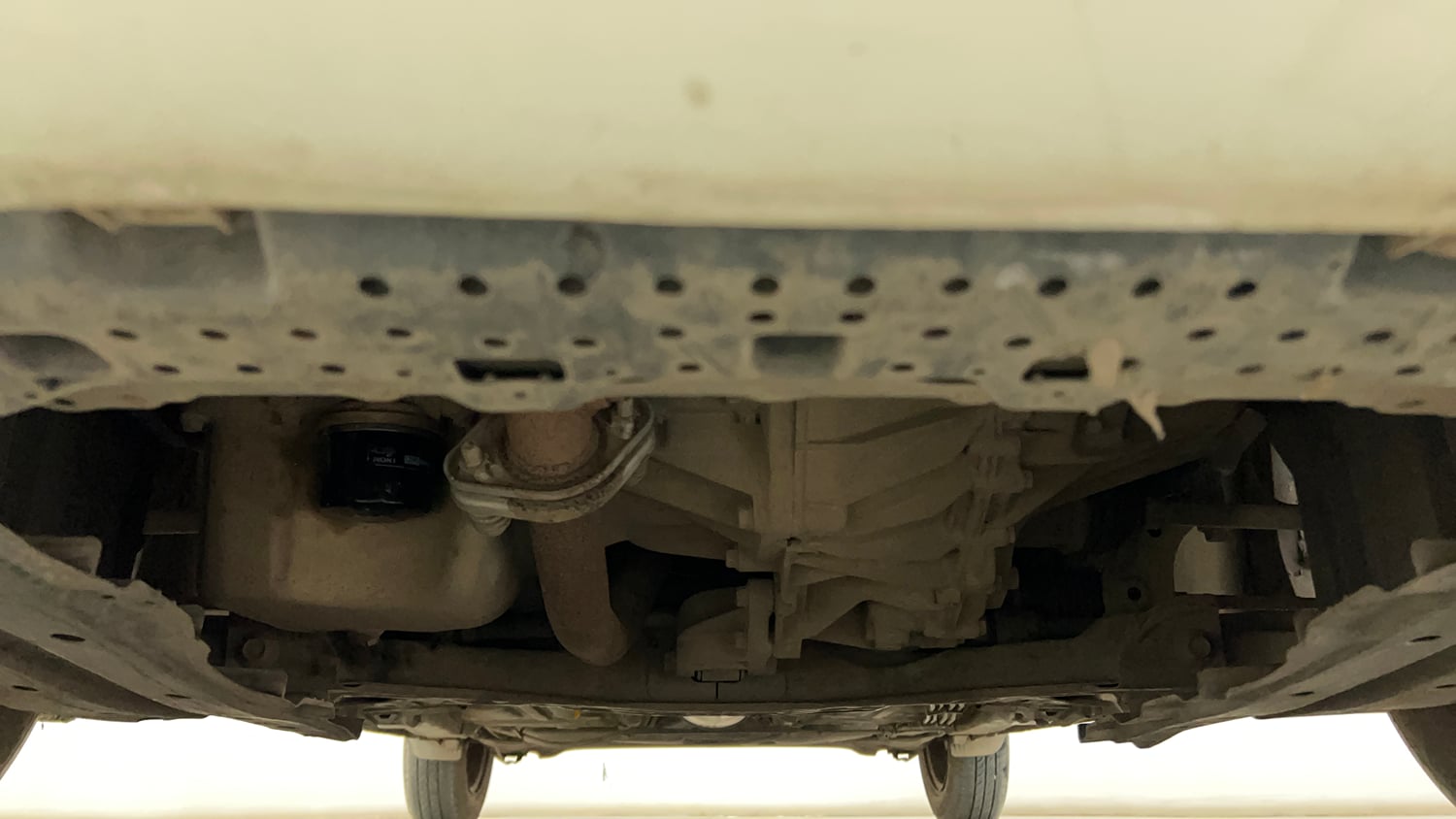 Used 2019 Maruti Suzuki Dzire VXi AMT Petrol Automatic extra FRONT LEFT UNDERBODY VIEW
