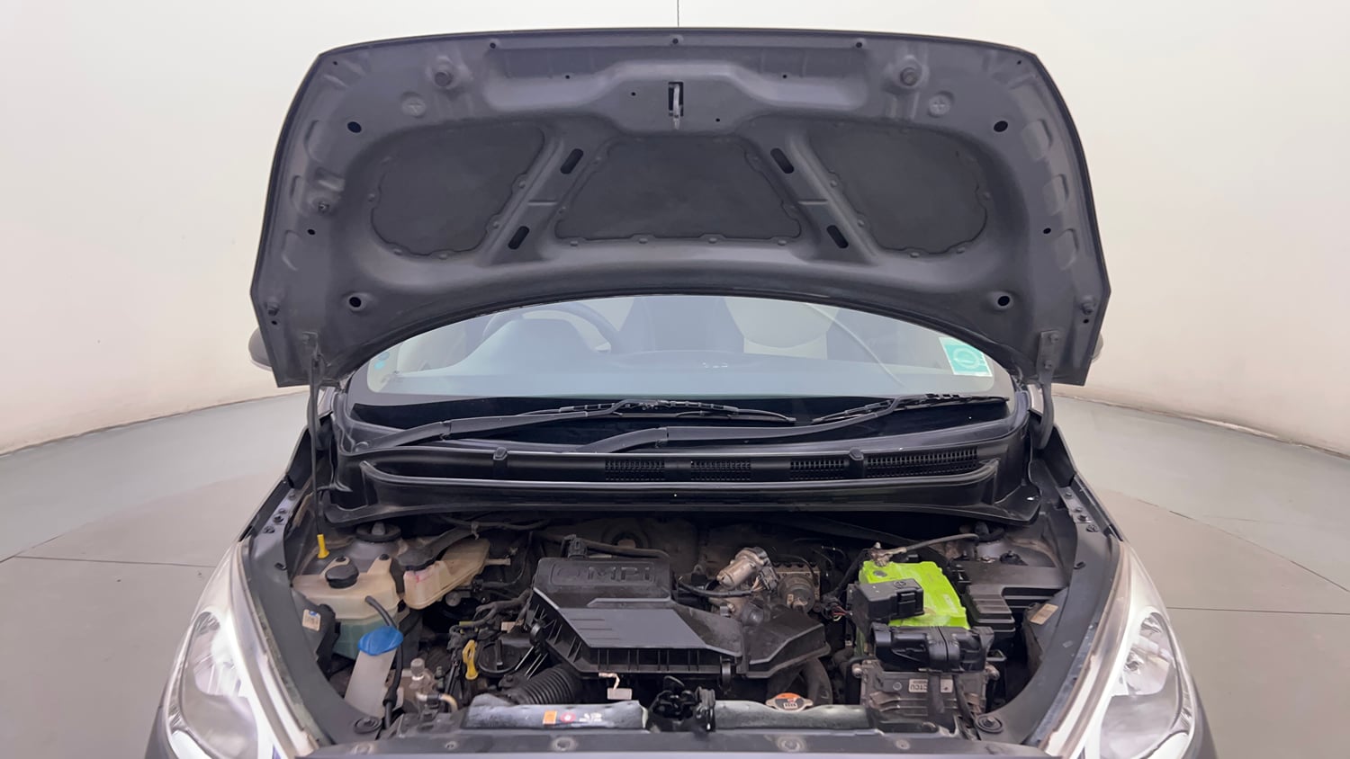 Used 2020 Hyundai Santro Sportz AMT Petrol Automatic engine ENGINE & BONNET OPEN FRONT VIEW