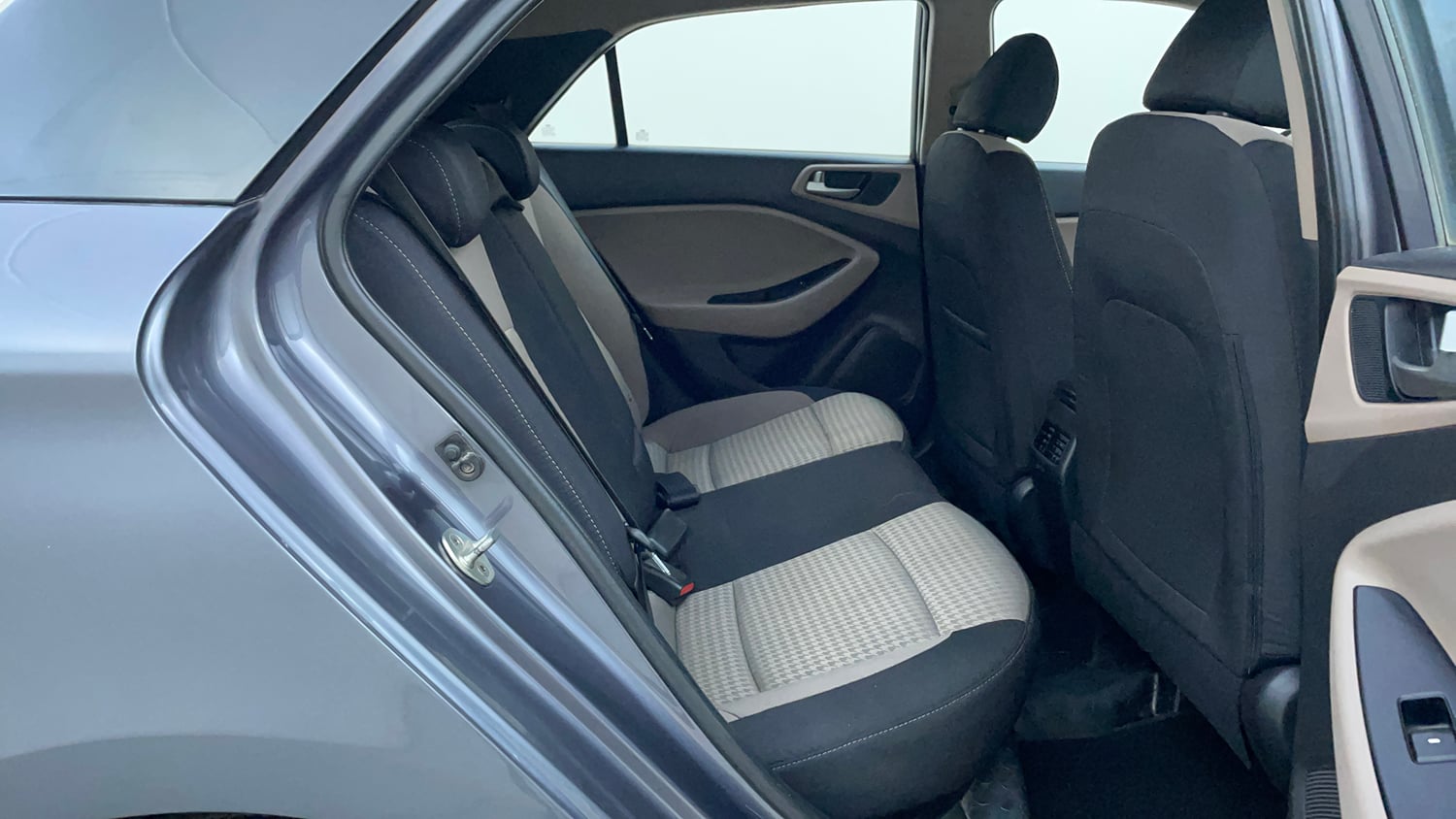 Used 2019 Hyundai Elite i20 Asta 1.2 (O) Petrol Manual interior RIGHT SIDE REAR DOOR CABIN VIEW