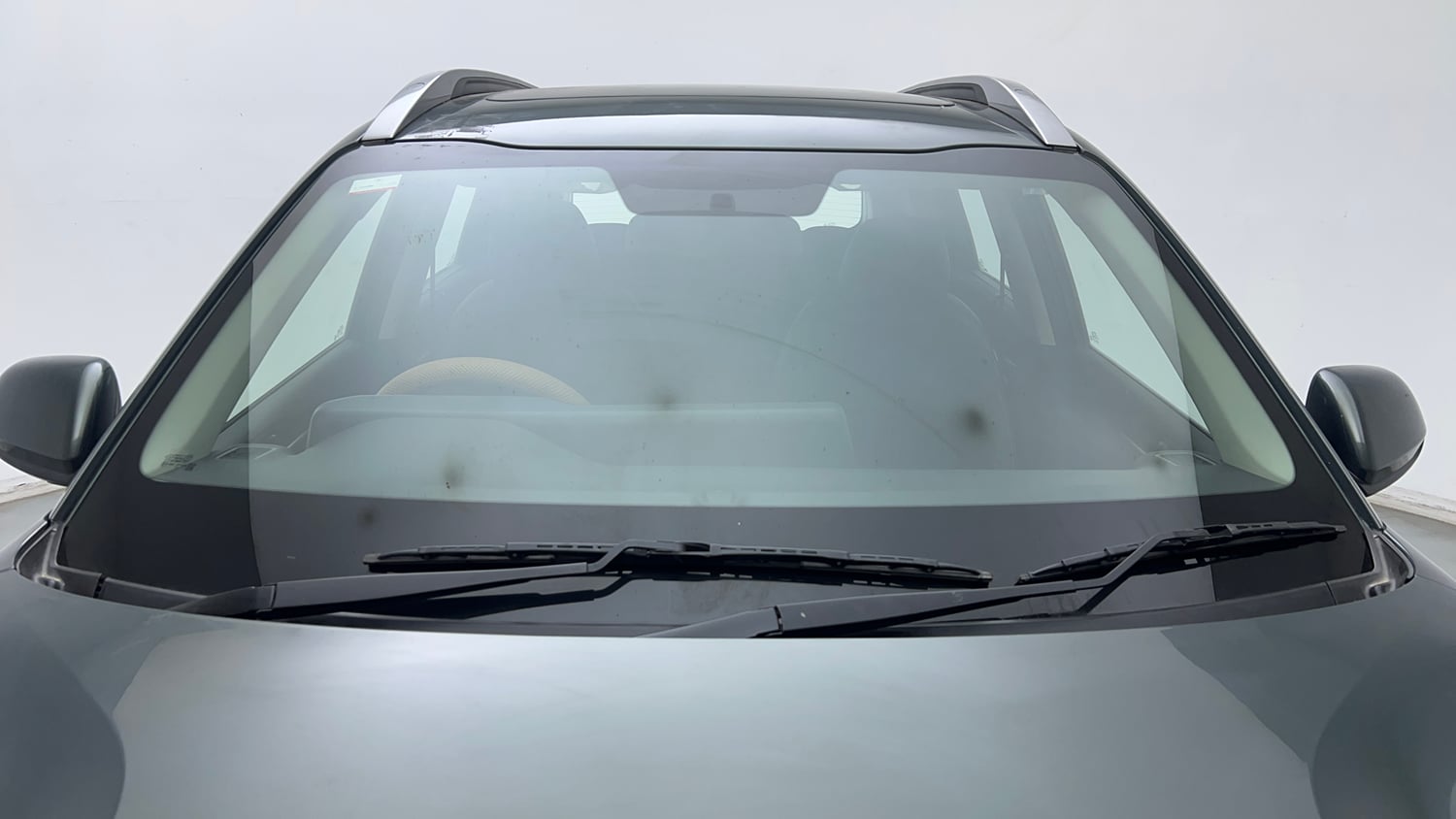 Used 2024 Kia Sonet HTK (O) 1.2 Petrol MT Petrol Manual exterior FRONT WINDSHIELD VIEW
