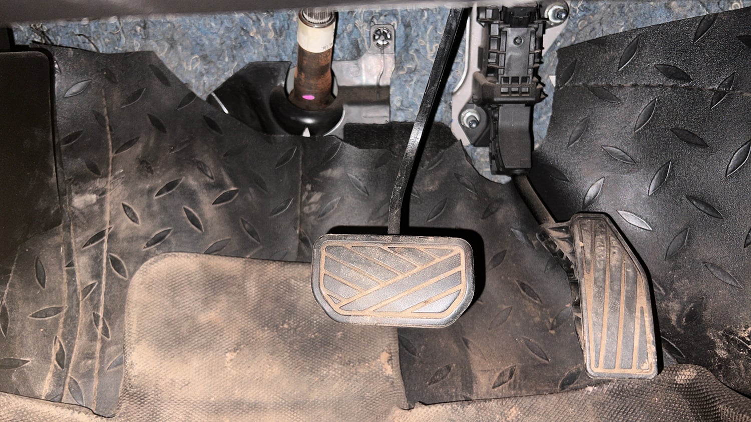 Used 2023 Toyota Glanza V AMT Petrol Automatic interior PEDALS VIEW