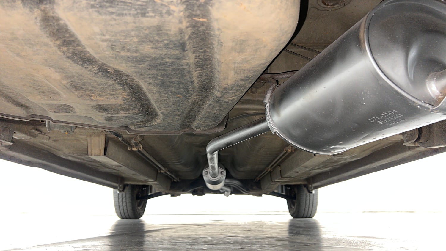 Used 2012 Maruti Suzuki Wagon R 1.0 VXi Petrol Manual extra REAR UNDERBODY VIEW (TAKEN FROM REAR)