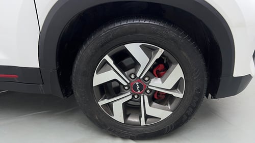 Used 2023 Kia Sonet GTX Plus 1.0 DCT Petrol Automatic tyres RIGHT FRONT TYRE RIM VIEW