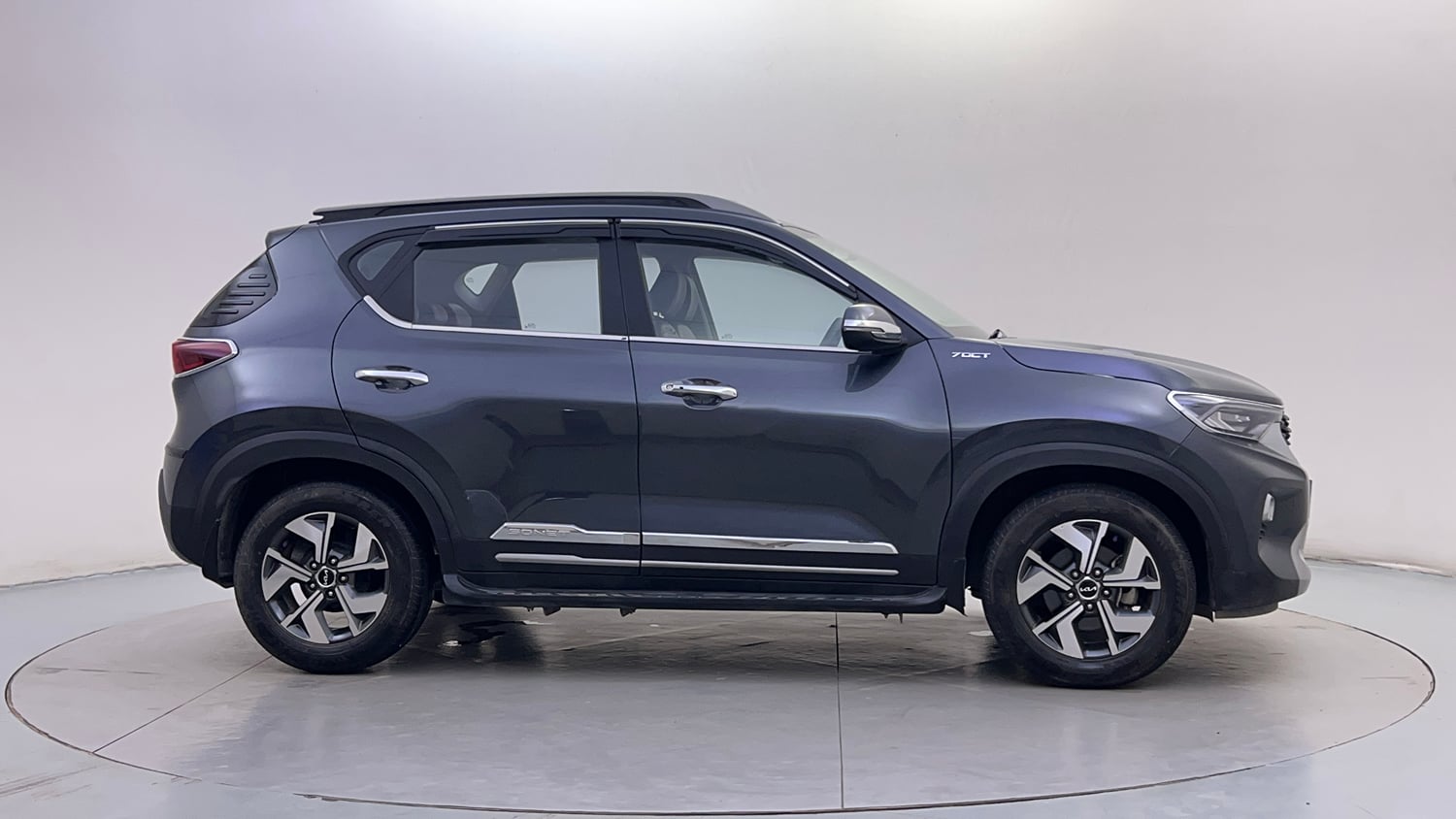 Used 2023 Kia Sonet HTX 1.0 Turbo Petrol DCT Petrol Automatic exterior RIGHT SIDE VIEW