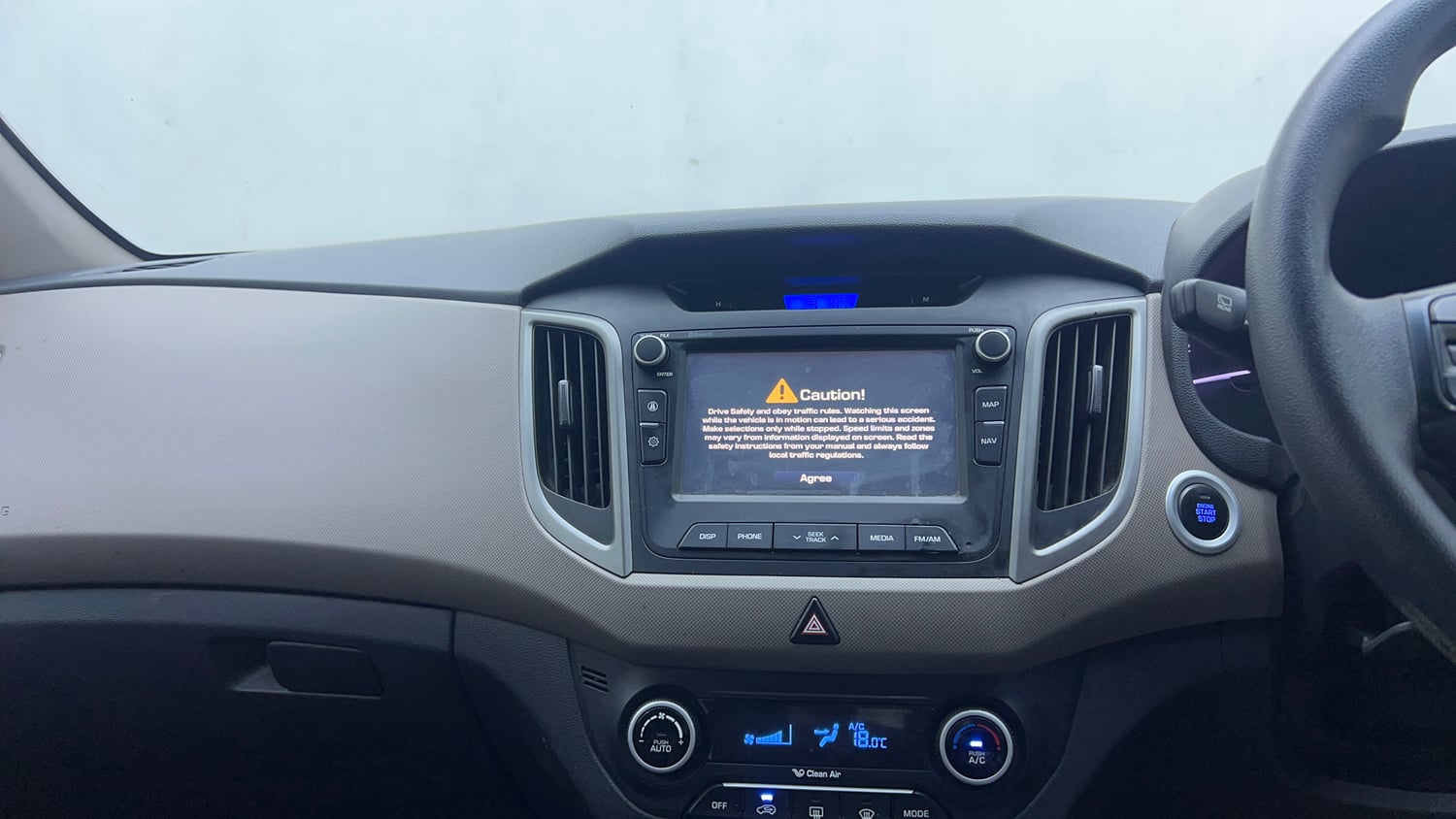 Used 2016 Hyundai Creta 1.6 SX Plus Petrol Petrol Manual interior MUSIC SYSTEM & AC CONTROL VIEW