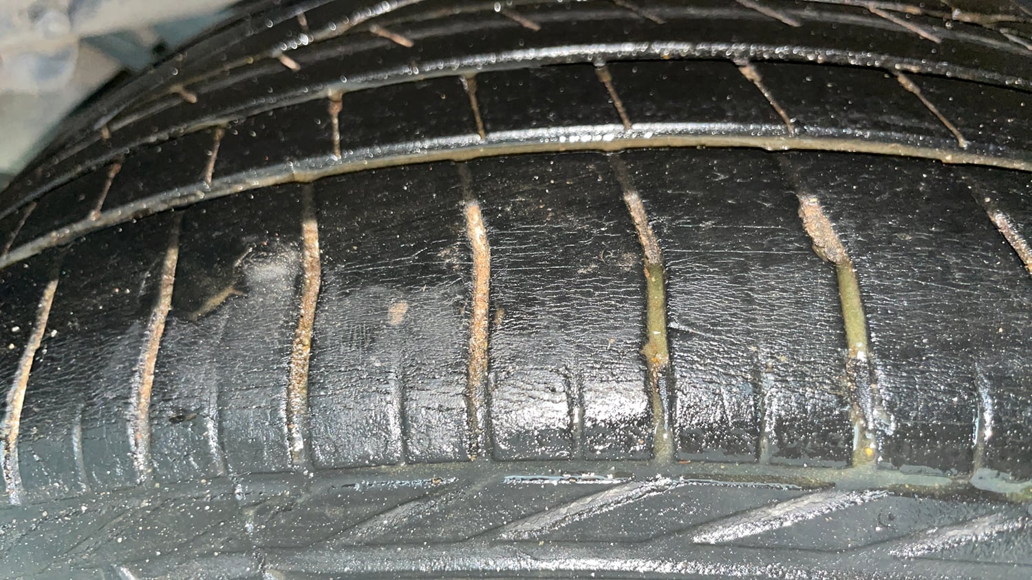 Used 2021 Tata Nexon XZ Plus Petrol Manual tyres LEFT REAR TYRE TREAD VIEW