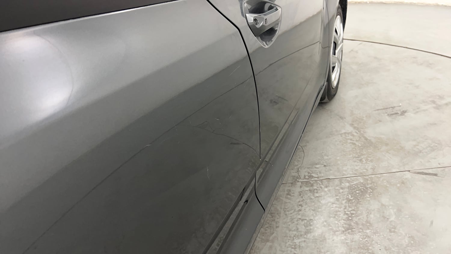 Used 2022 Tata Altroz XTA Petrol Petrol Automatic dents MINOR SCRATCH