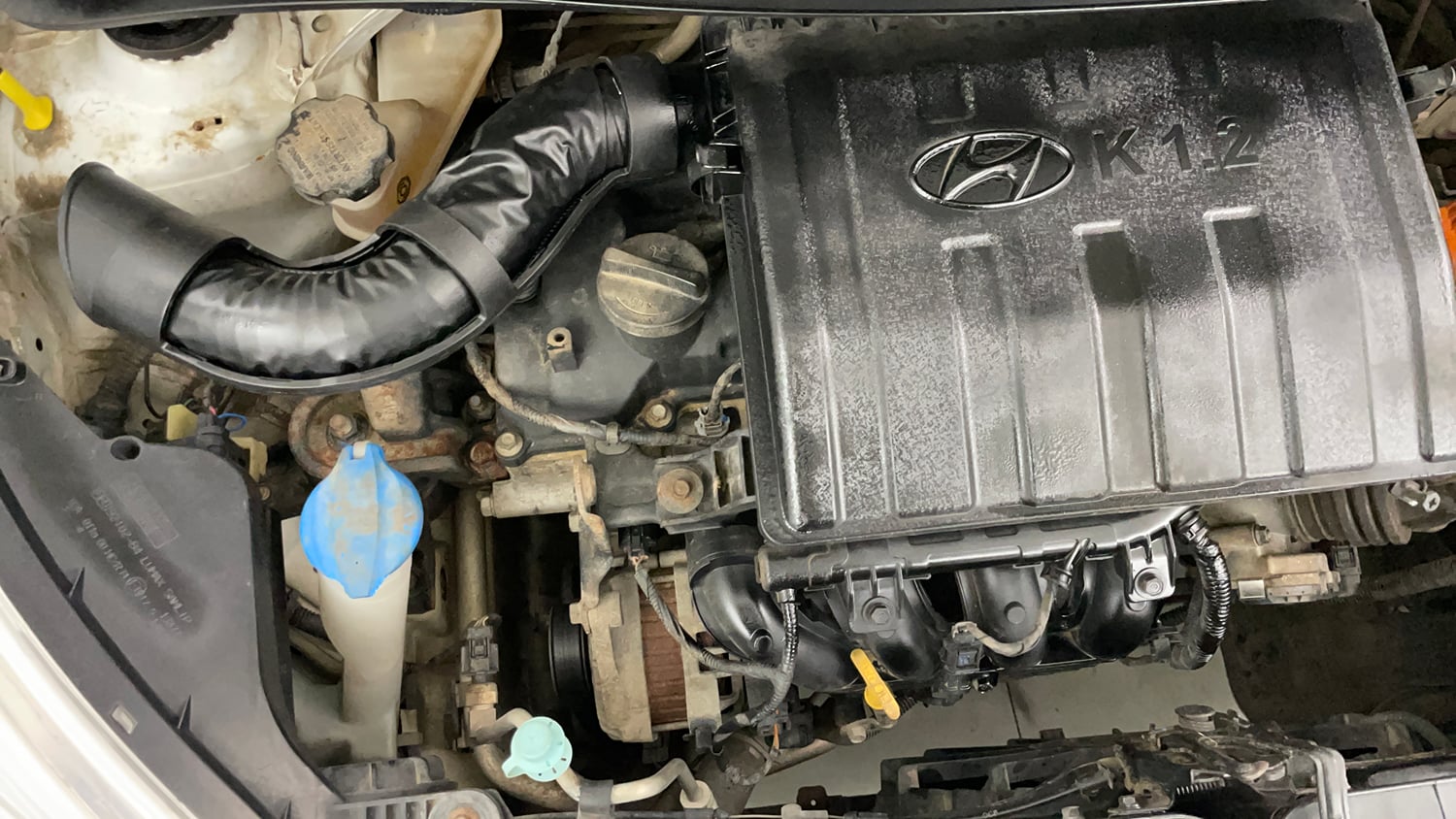 Used 2019 Hyundai Grand i10 Magna 1.2 Kappa VTVT Petrol Manual engine ENGINE RIGHT SIDE VIEW