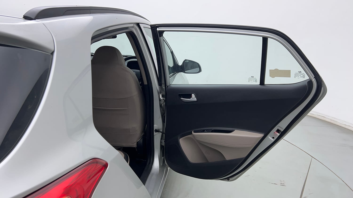 Used 2018 Hyundai Grand i10 Sportz (O) AT 1.2 Kappa VTVT Petrol Automatic interior RIGHT REAR DOOR OPEN VIEW