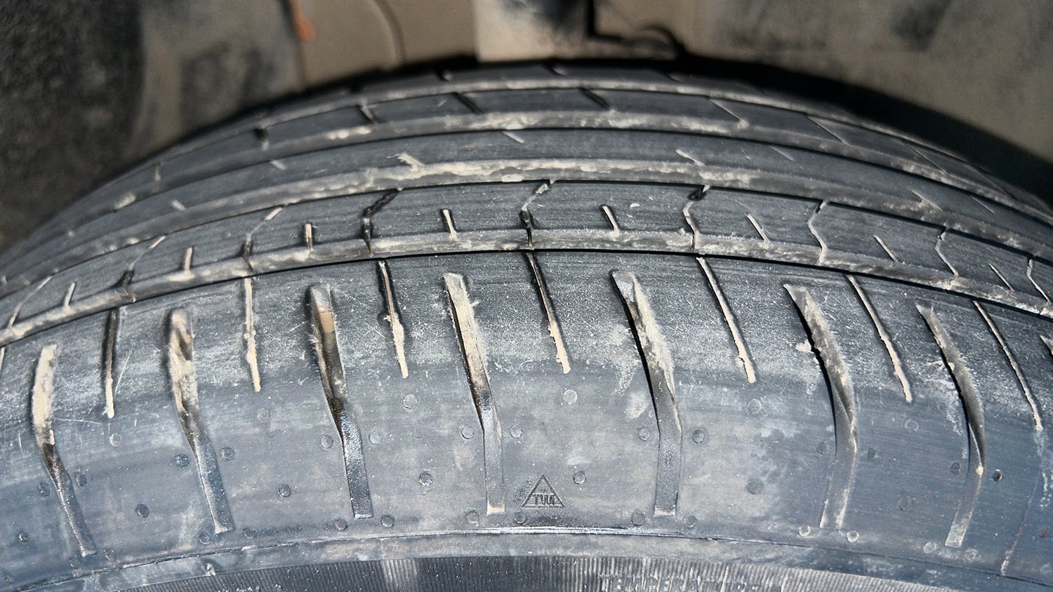 Used 2024 Tata Punch Adventure iCNG Cng Manual tyres RIGHT FRONT TYRE TREAD VIEW