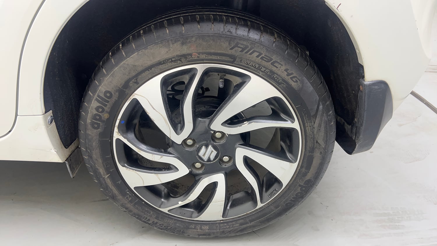 Used 2021 Maruti Suzuki Baleno Zeta Automatic Petrol Automatic tyres LEFT REAR TYRE RIM VIEW