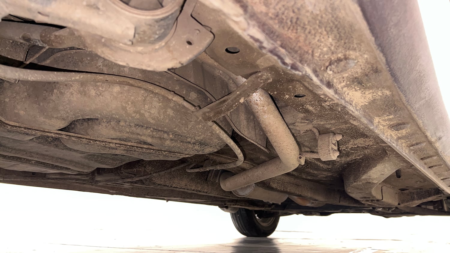 Used 2014 Honda Mobilio V Petrol Petrol Manual extra REAR RIGHT UNDERBODY VIEW