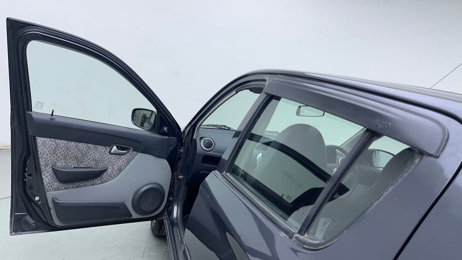 Used 2019 Maruti Suzuki Alto 800 VXi (O) Petrol Manual interior LEFT FRONT DOOR OPEN VIEW