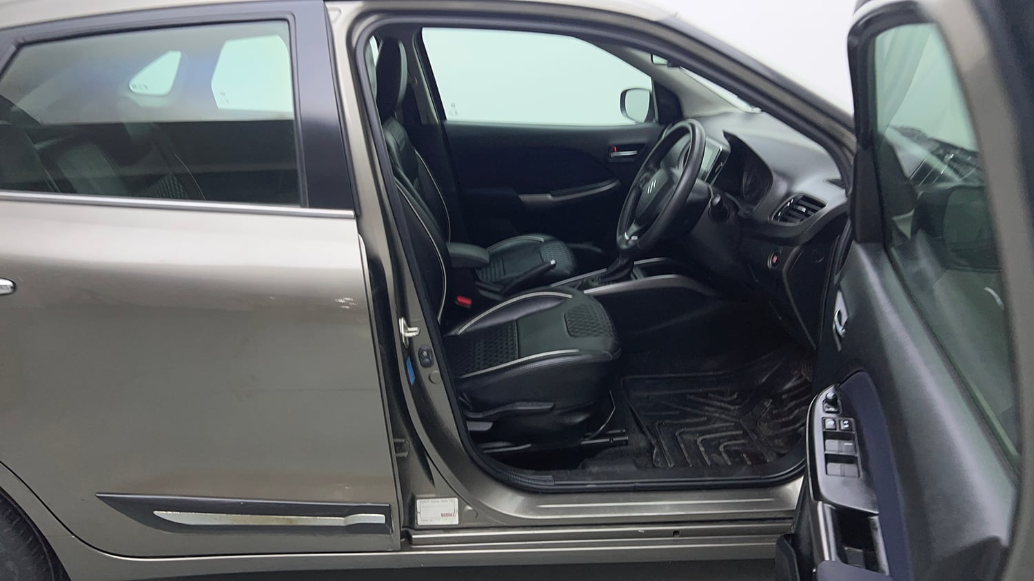 Used 2020 Maruti Suzuki Baleno Alpha Automatic Petrol Automatic interior RIGHT SIDE FRONT DOOR CABIN VIEW