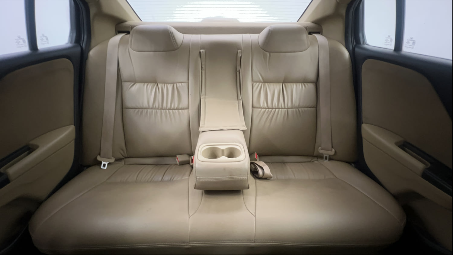 Used 2016 Honda City SV Petrol Manual interior REAR SEAT CONDITION VIEW