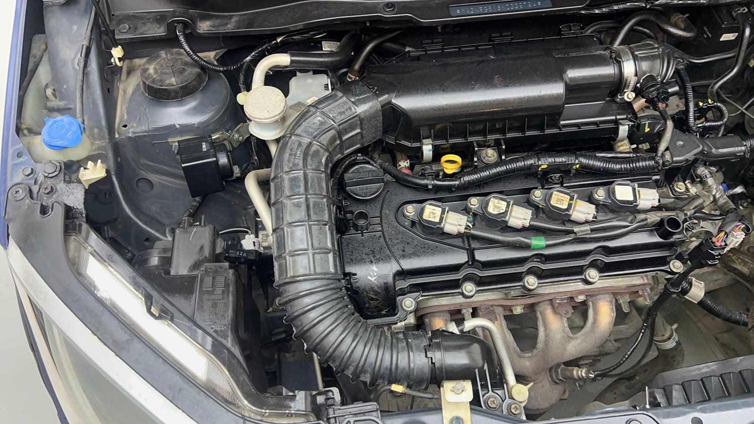 Used 2022 Maruti Suzuki Ignis Zeta 1.2 MT Petrol Manual engine ENGINE RIGHT SIDE VIEW