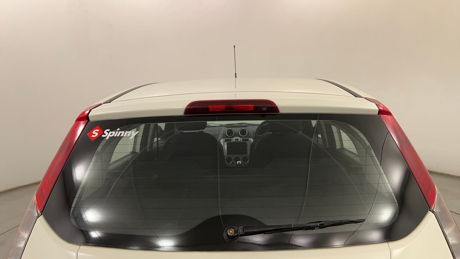 Used 2014 Ford Figo Duratec Petrol Titanium 1.2 Petrol Manual exterior BACK WINDSHIELD VIEW