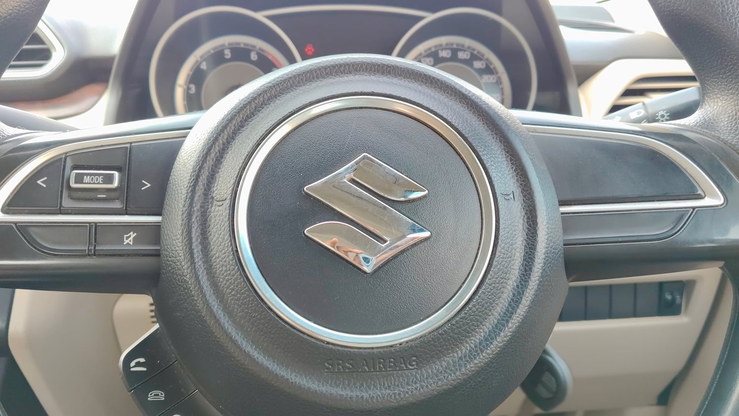 Used 2017 Maruti Suzuki Dzire VXi AMT Petrol Automatic top_features Steering mounted controls