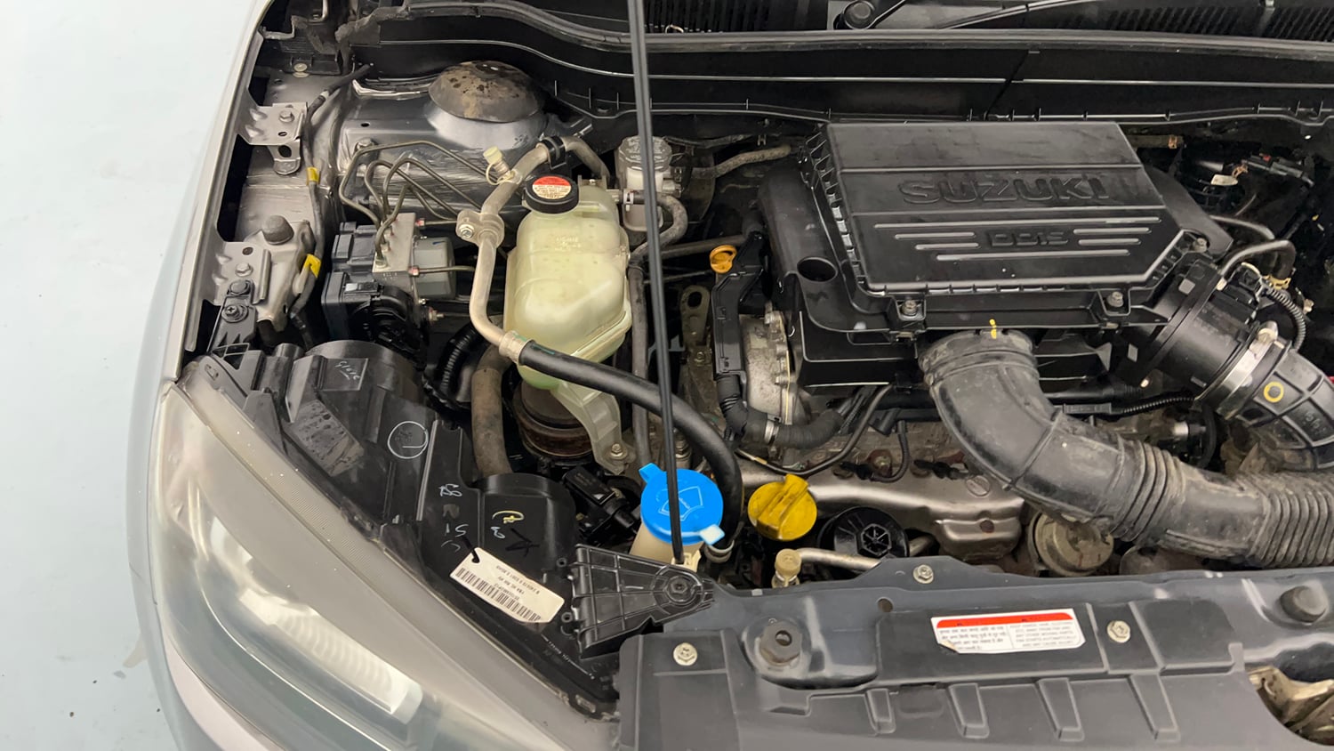 Used 2019 Maruti Suzuki Vitara Brezza [2016-2020] ZDi Plus Diesel Manual engine ENGINE RIGHT SIDE VIEW